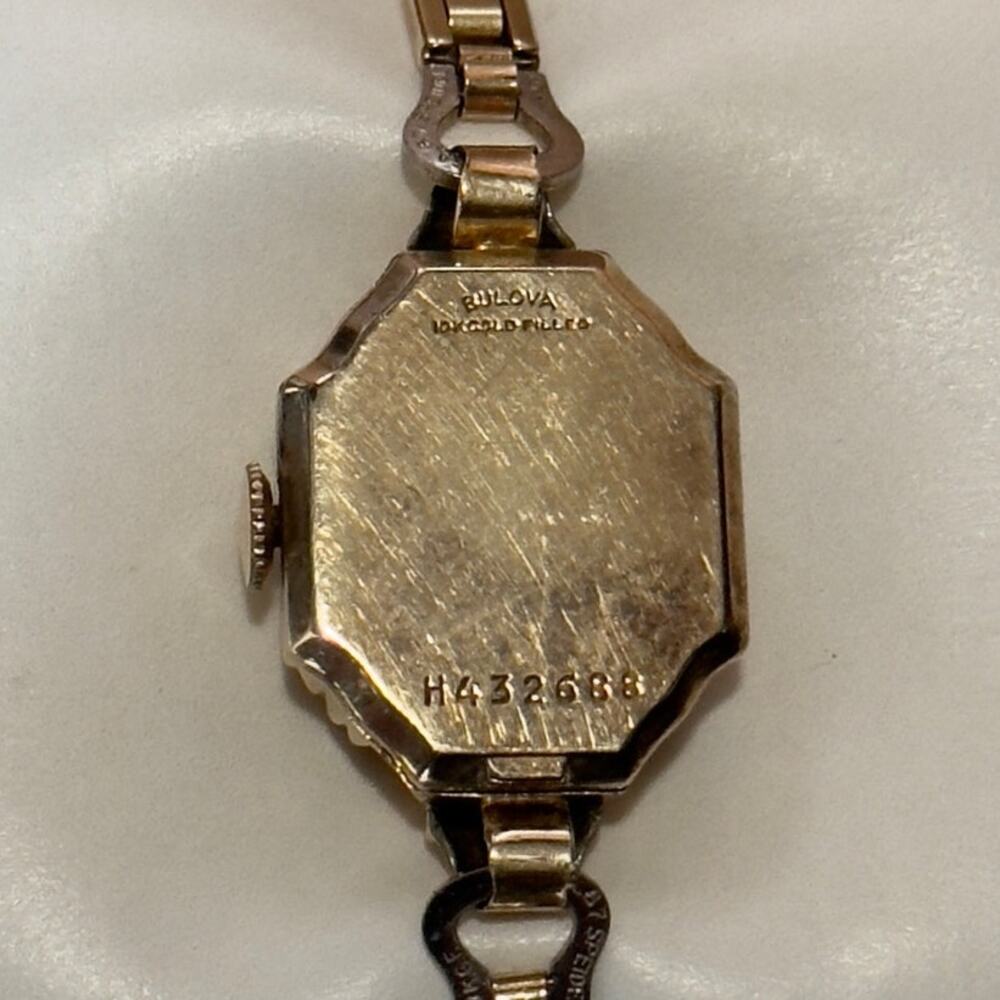 Vintage Bulova 12k Gold Filled Wind Up Stretch Band Ladies Watch H432688 - Picture 4 of 5